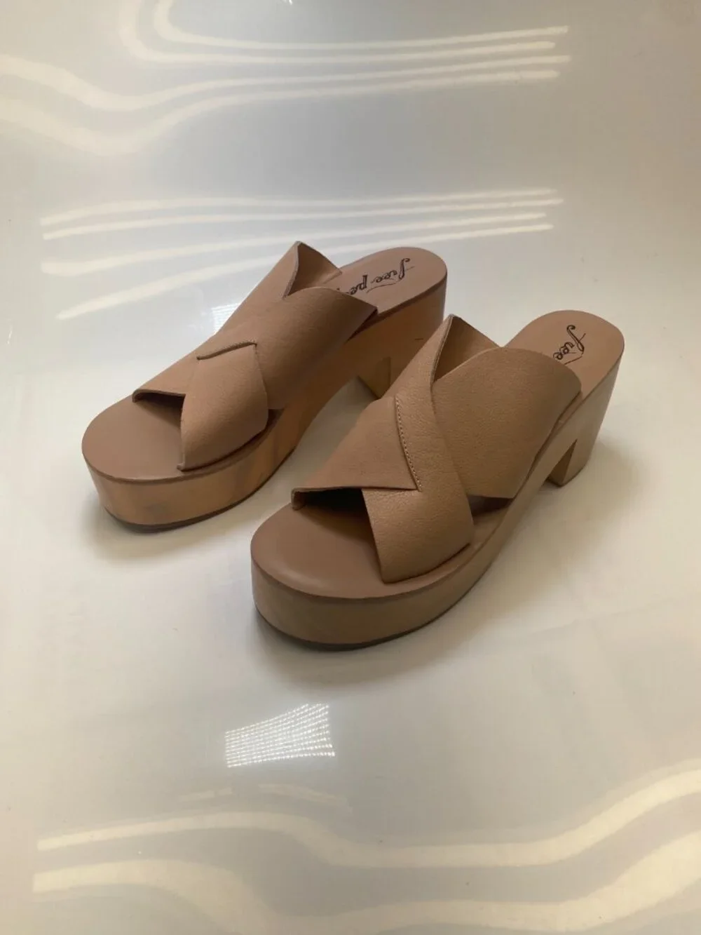 Free People Women's Kora Pink Leather Platform Heel Sandal Sz 41- USA  11